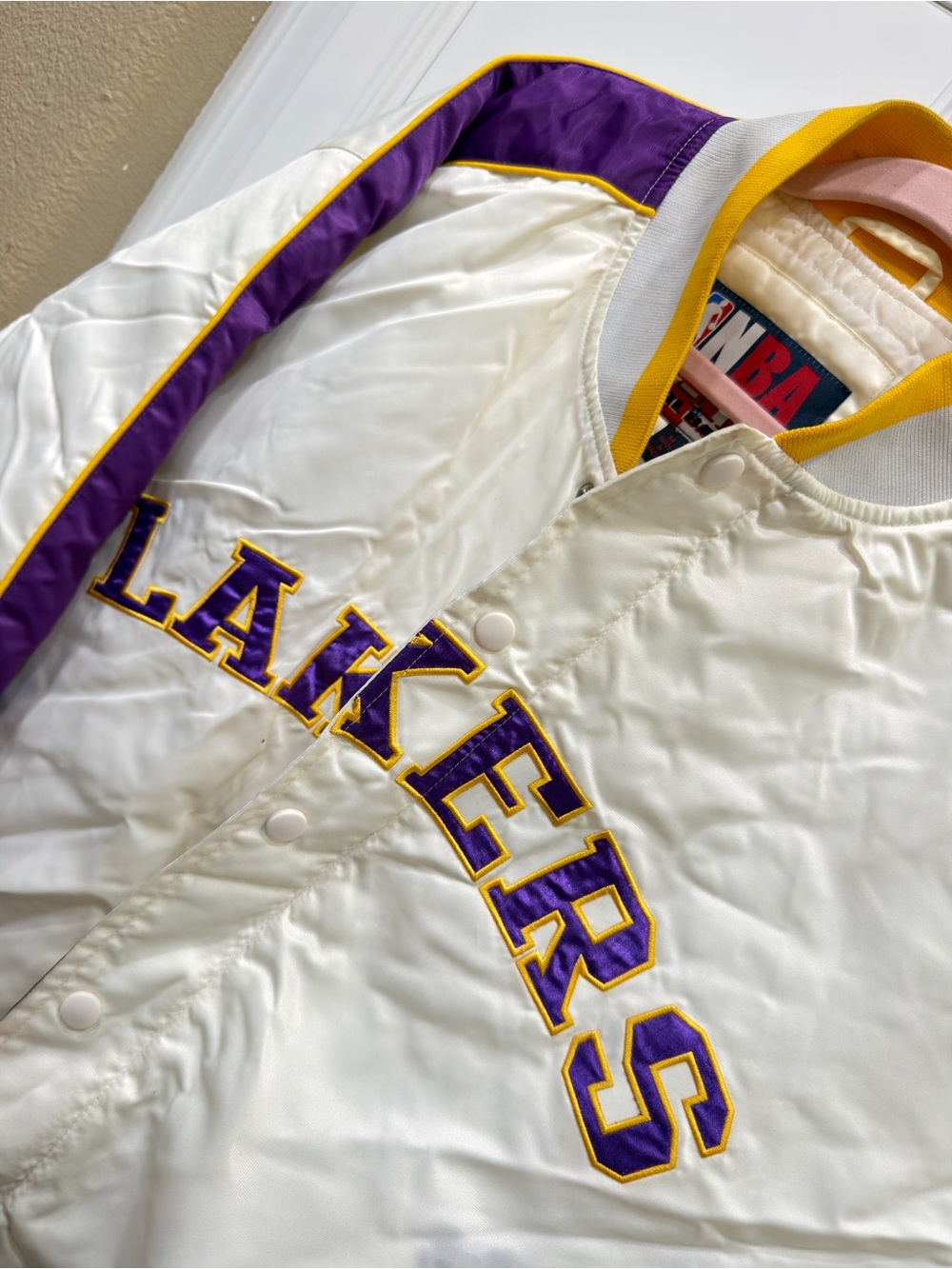 NBA Los Angeles Lakers White Satin Jacket with Purple & Gold Trim - Picture 2 of 5